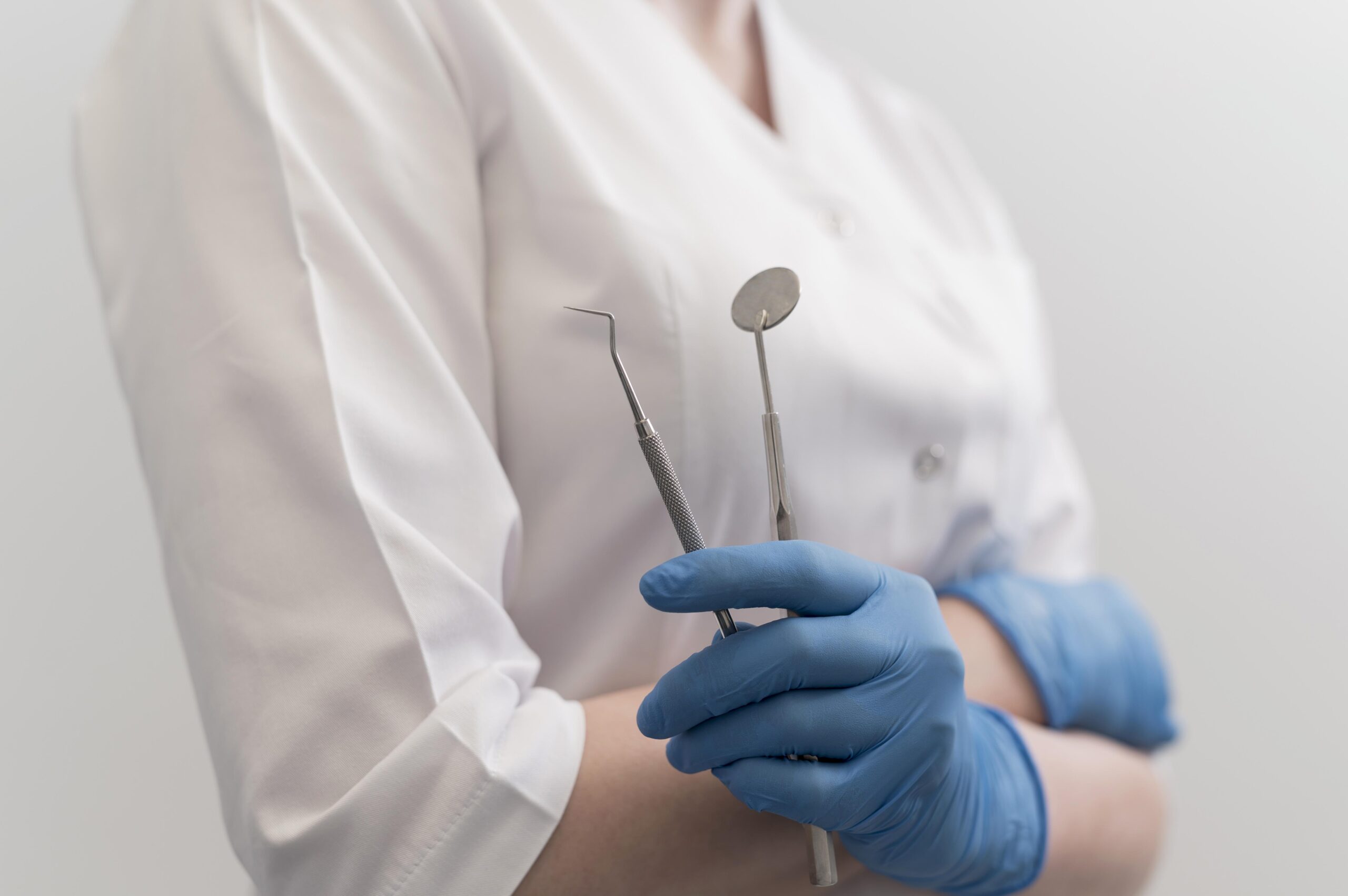 dental clinic in tenerife - globes